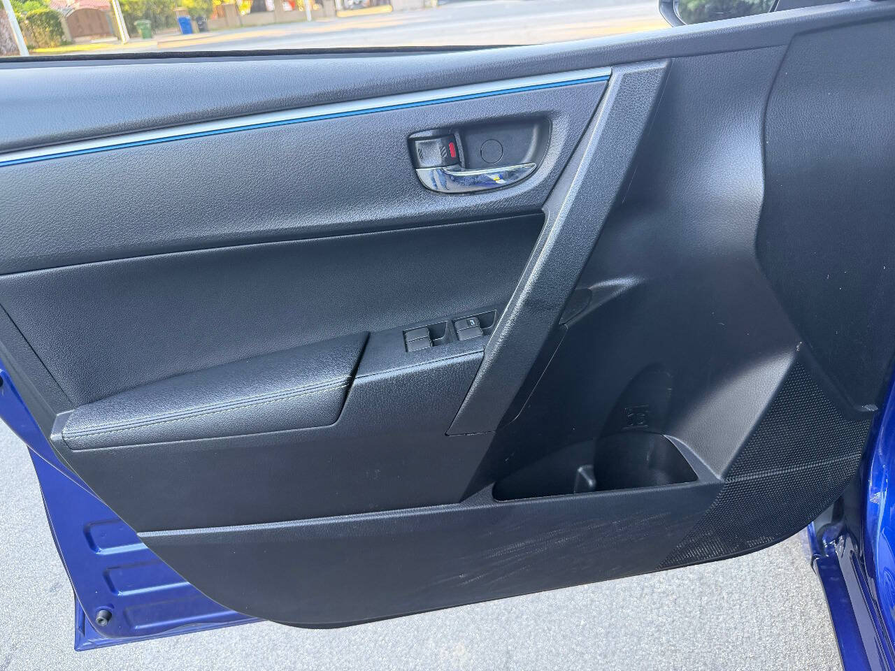 Used 2015 Toyota Corolla S FWD image 12