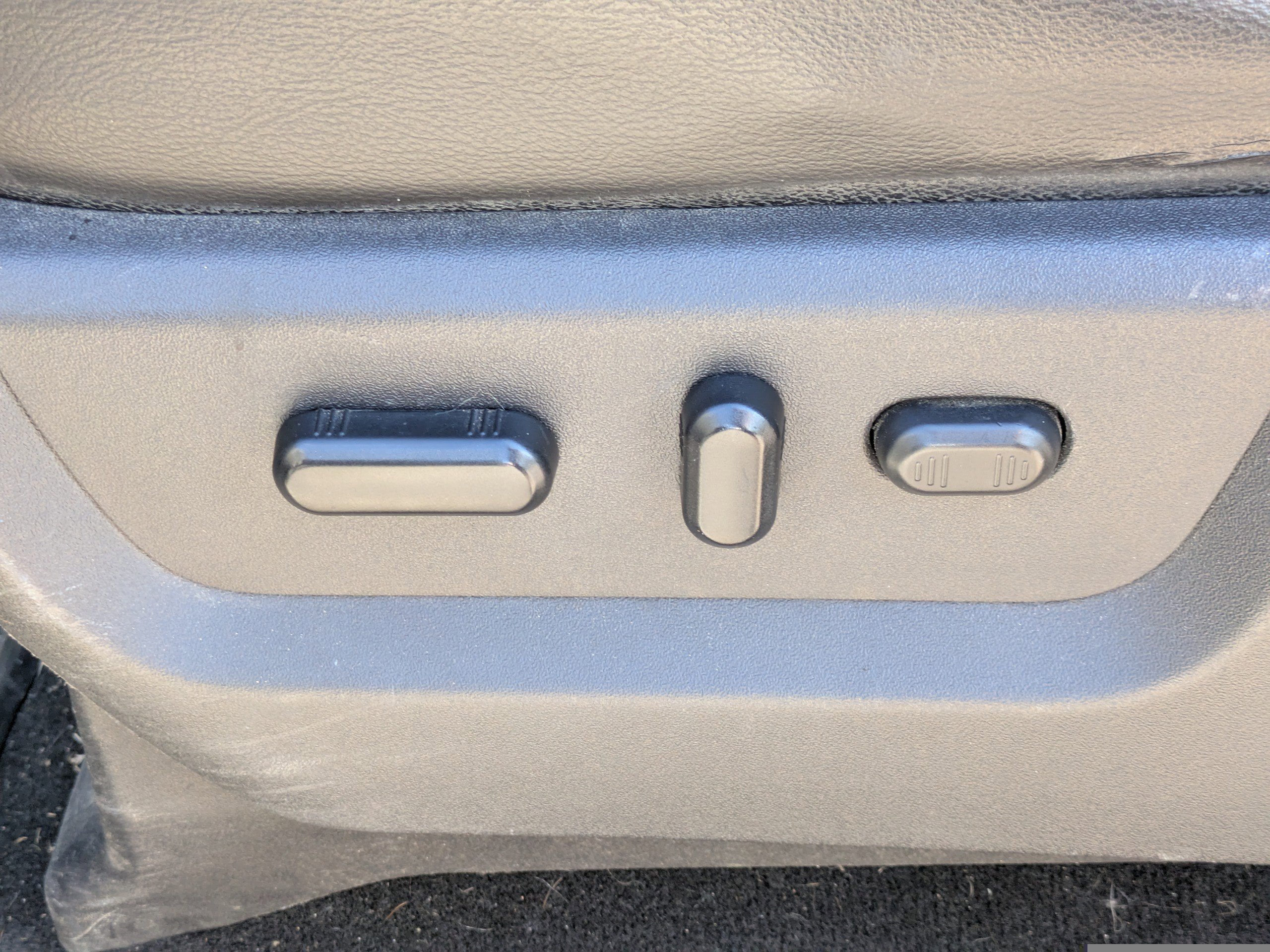 Used 2012 Ford F350 Lariat w/ Lariat Ultimate Pkg AWD/4WD image 19