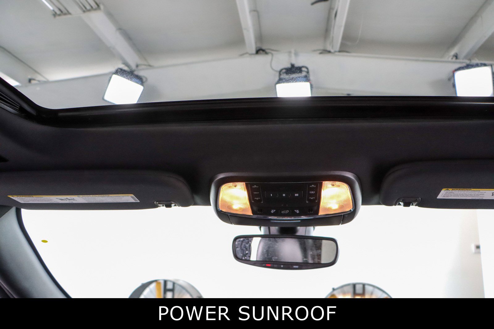 Used 2022 Jeep Grand Cherokee Limited image 21