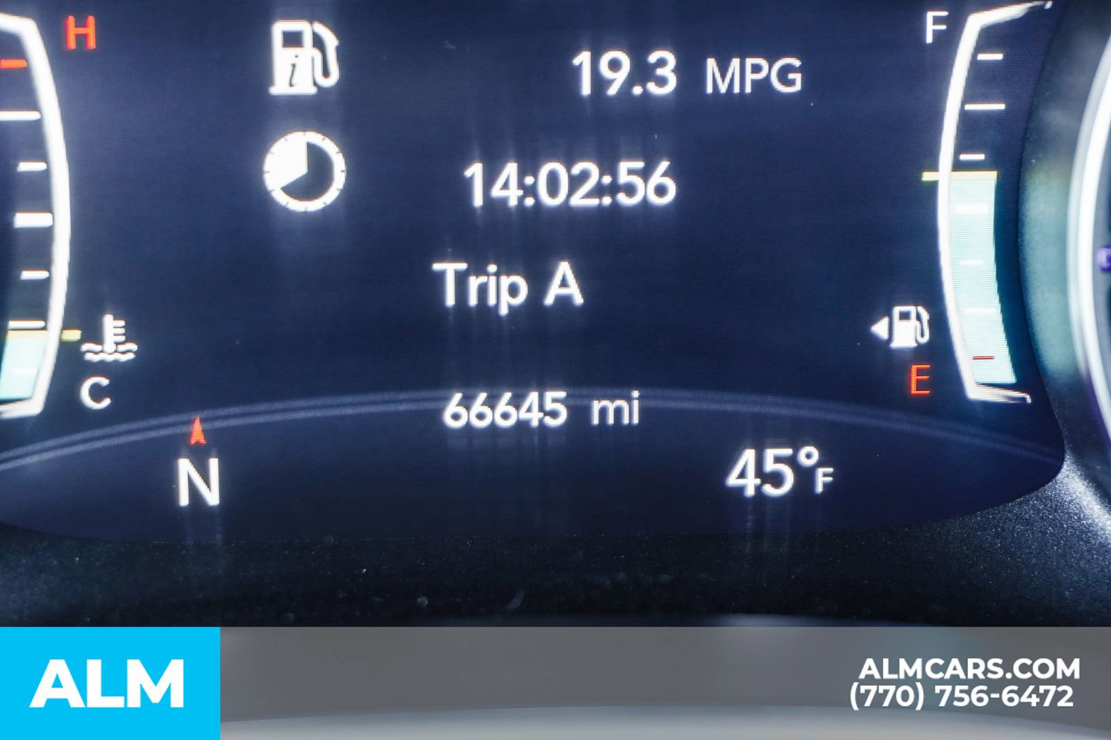 Used 2023 Chrysler Pacifica Touring-L image 58