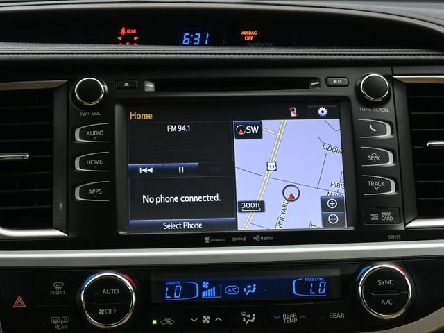Used 2018 Toyota Highlander XLE w/ Protection Package #3 AWD/4WD image 24