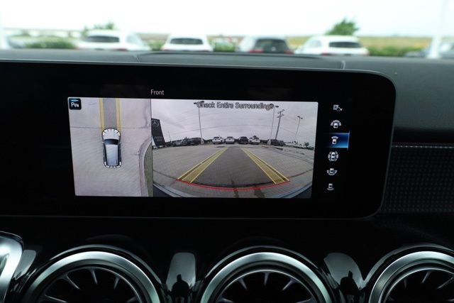 Used 2020 Mercedes-Benz GLB 250 image 20