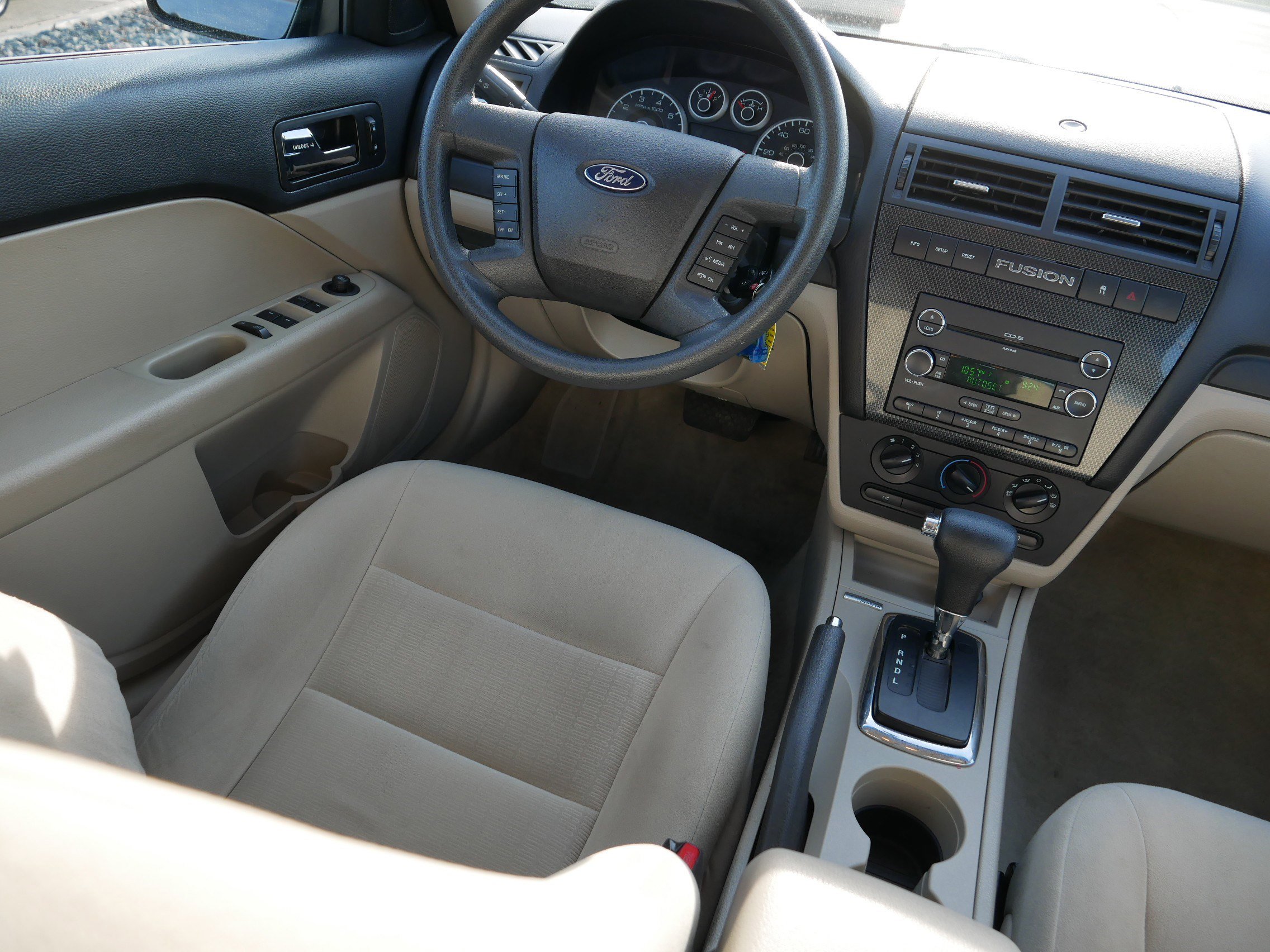 Used 2009 Ford Fusion SE FWD image 9