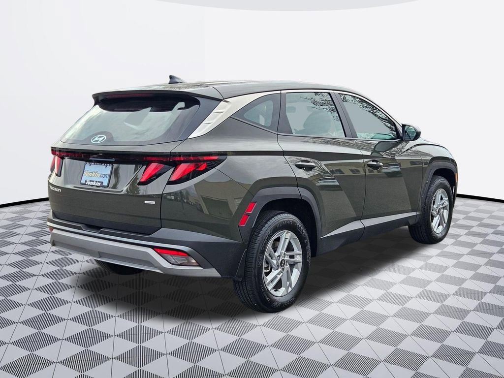 Certified 2025 Hyundai Tucson SE image 6