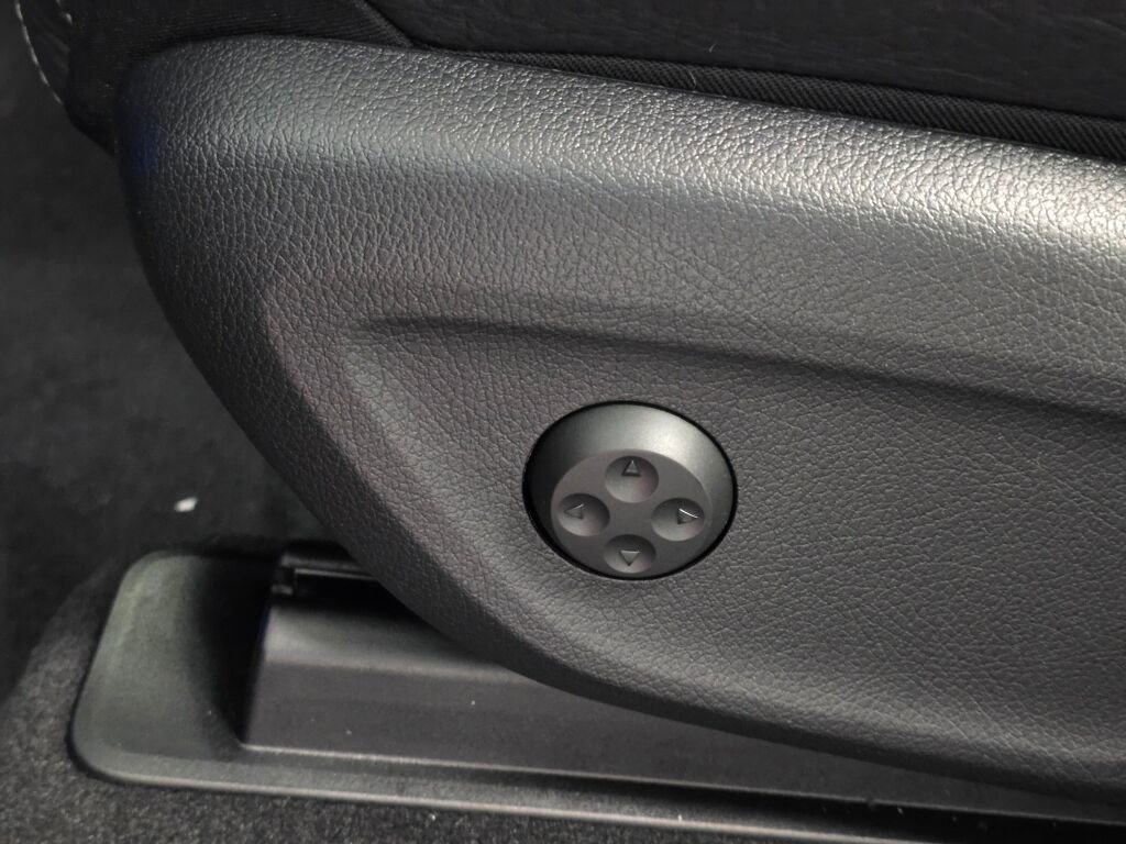 New 2026 Mercedes-Benz GLE 450 4MATIC Coupe image 24