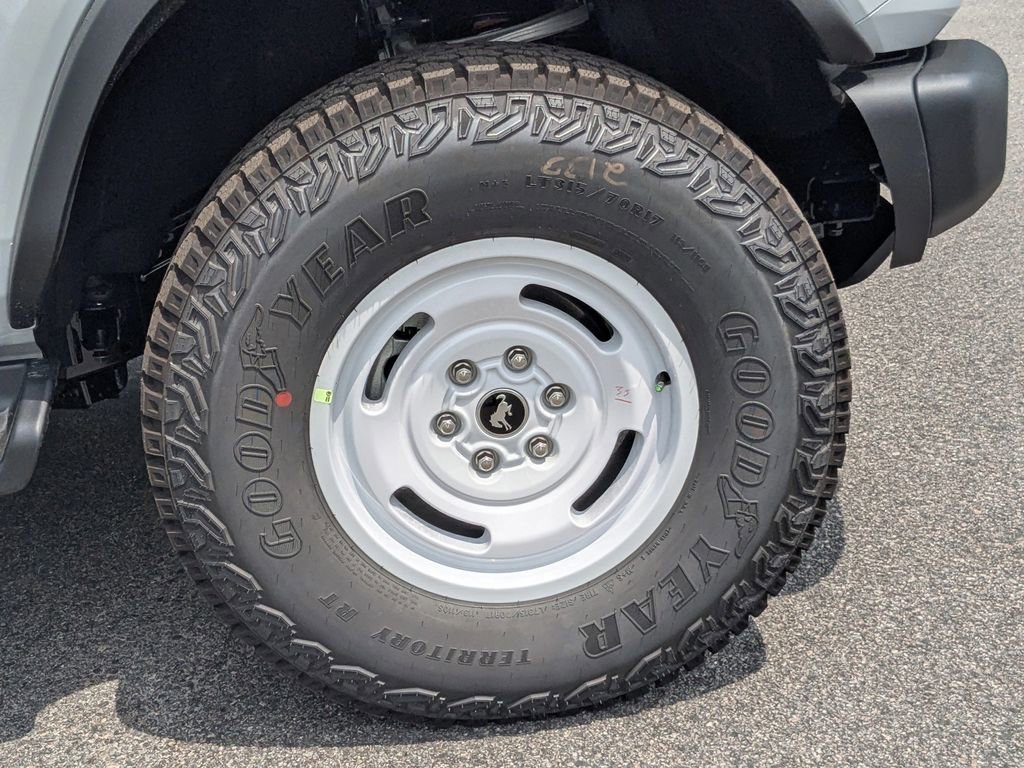 New 2026 Ford Bronco Heritage Edition AWD/4WD image 12