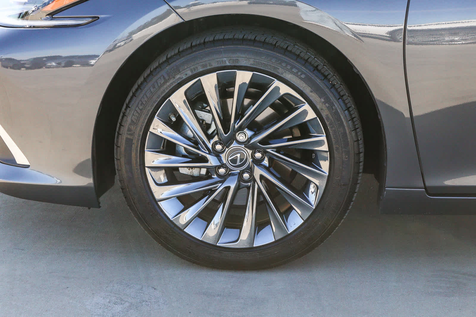 Certified 2025 Lexus ES 300h w/ Accessory Package (Z1) FWD image 11