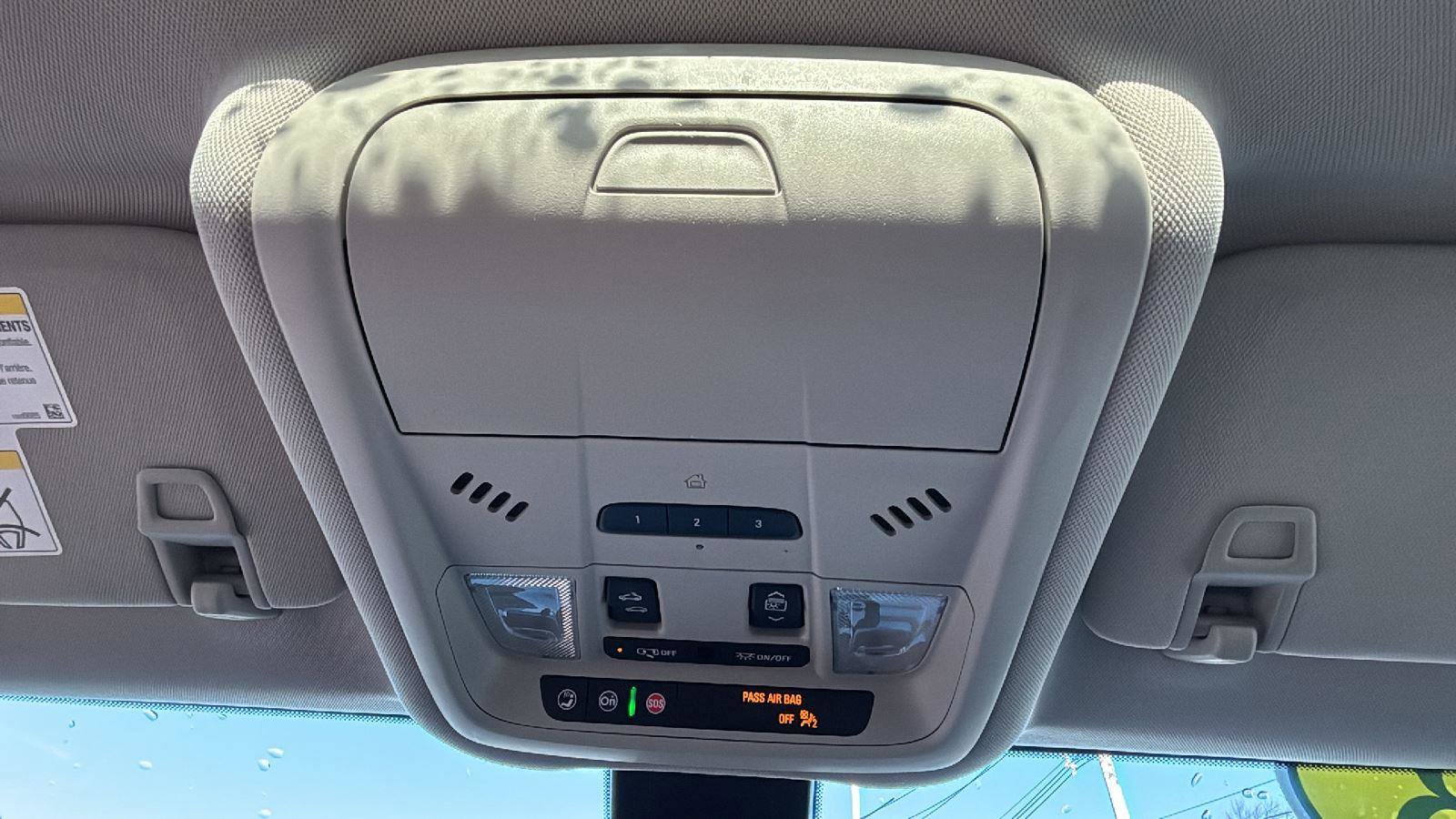 Used 2023 GMC Terrain Denali image 17