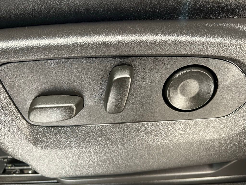 Used 2024 Chevrolet Silverado 1500 LT Trail Boss w/ Convenience Package II image 28