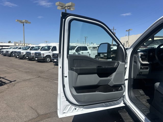 New 2025 Ford F550 XL 11Ft Scelzi Contractor Body image 37