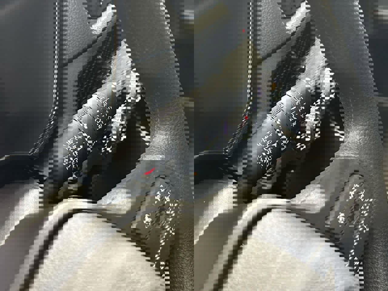 Used 2024 Honda CR-V EX image 16