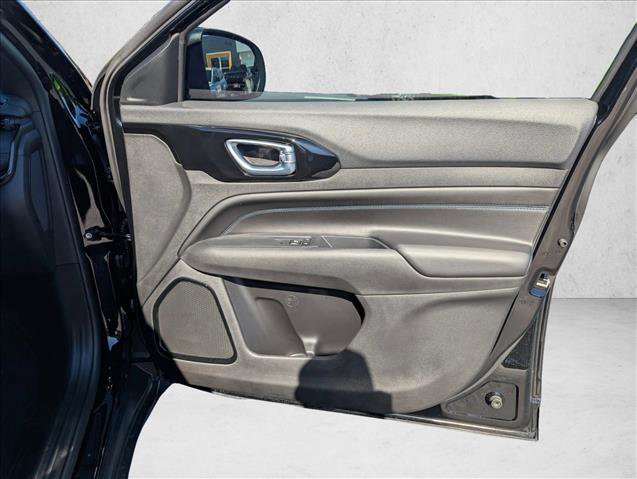 New 2026 Jeep Compass Latitude image 25