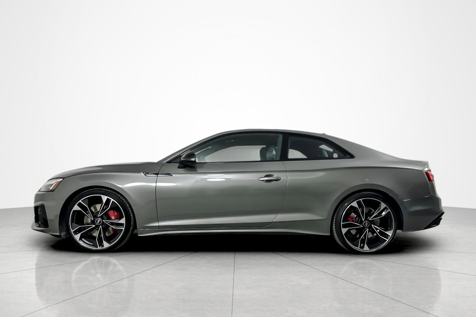 Used 2023 Audi S5 Premium Plus w/ Premium Plus image 2