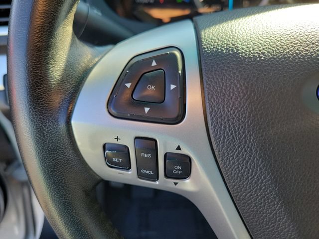 Used 2015 Ford Explorer XLT w/ Equipment Group 202A FWD image 6
