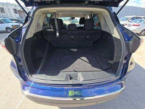 Used 2023 Nissan Murano S FWD image 13