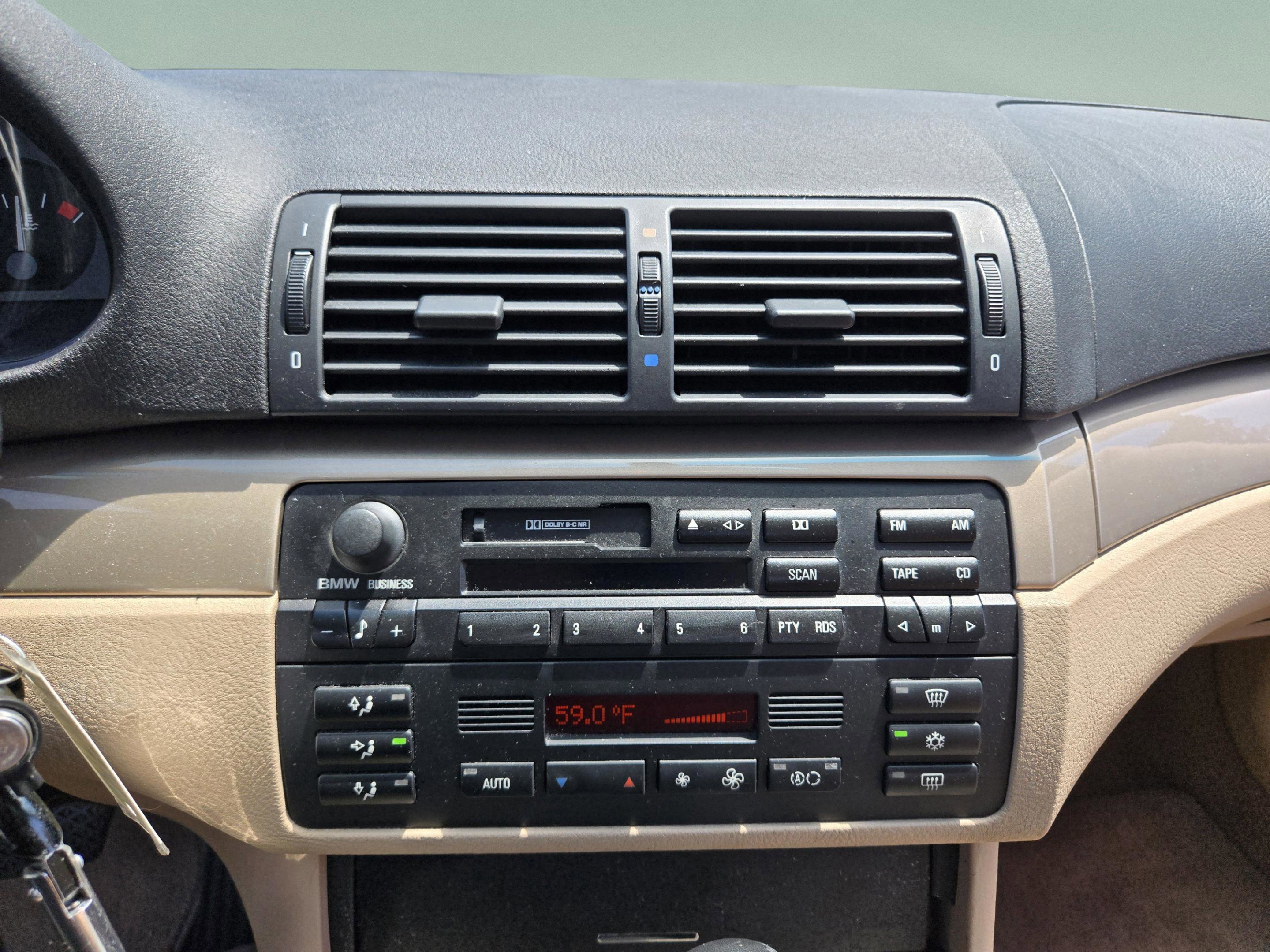 Used 2000 BMW 323i Sedan RWD image 19