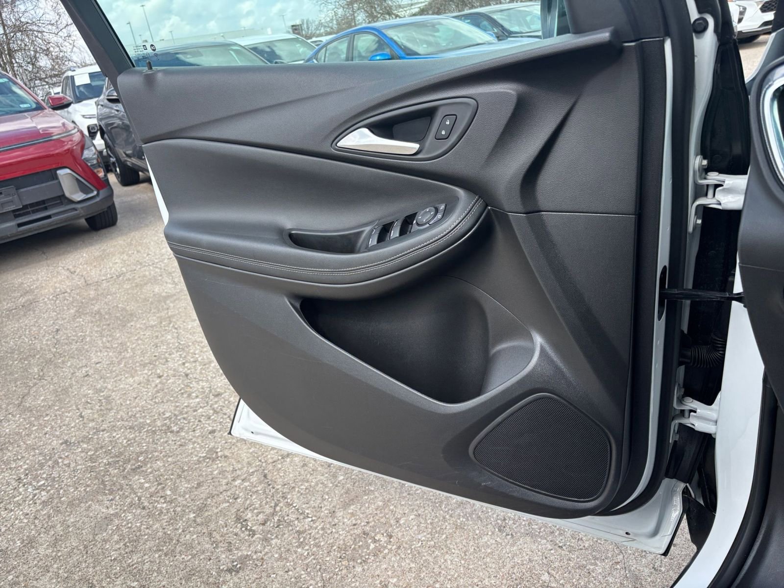 Used 2025 Buick Encore GX Preferred FWD image 18
