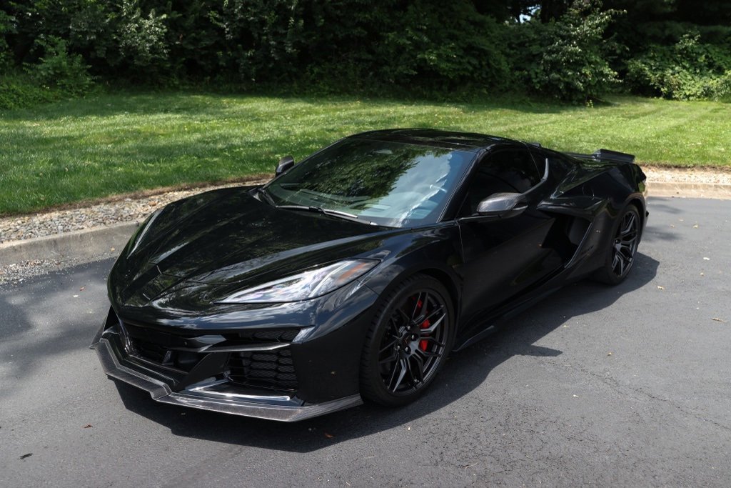 Used 2024 Chevrolet Corvette Z06 image 7