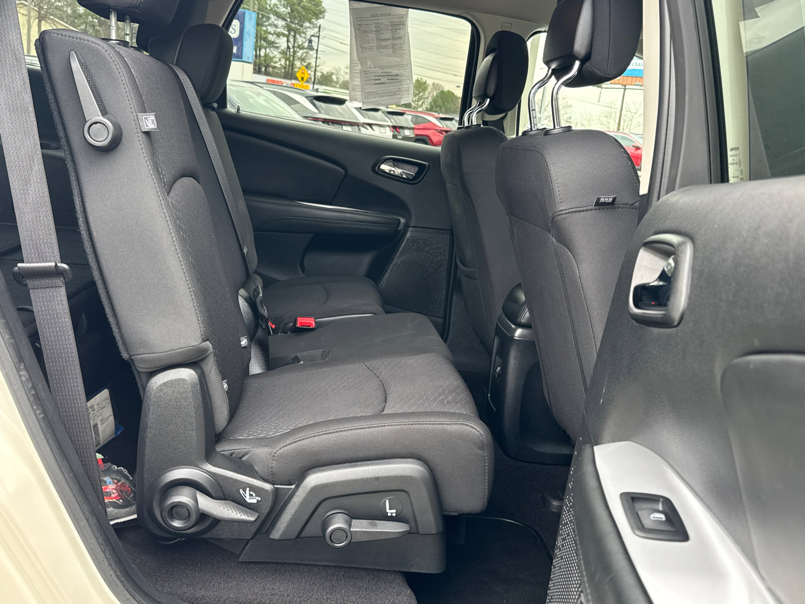 Used 2018 Dodge Journey SE w/ Popular Equipment Group image 14