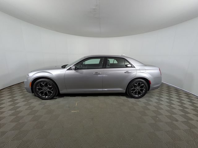 Used 2017 Chrysler 300 S AWD/4WD image 17