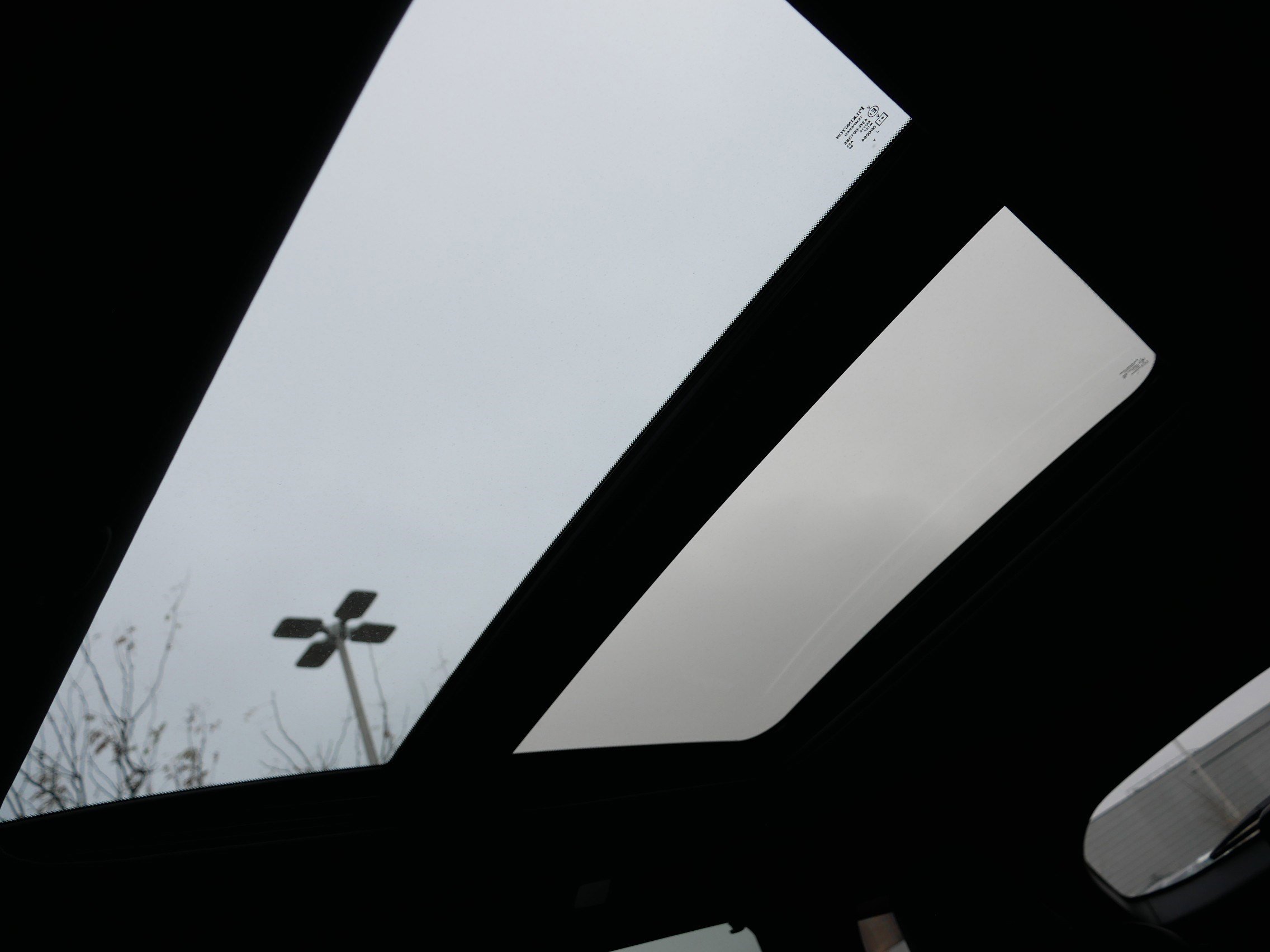 Certified 2026 INFINITI QX60 Sport w/ Dark Cargo Package image 32