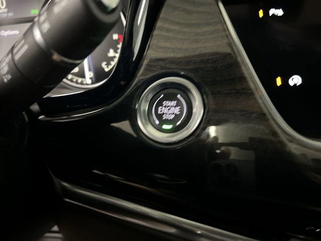 Certified 2020 Cadillac XT6 Premium Luxury FWD image 17