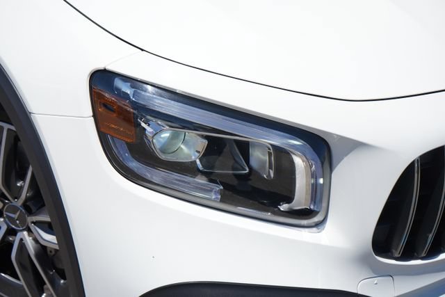 Certified 2022 Mercedes-Benz GLB 35 AMG 4MATIC image 12