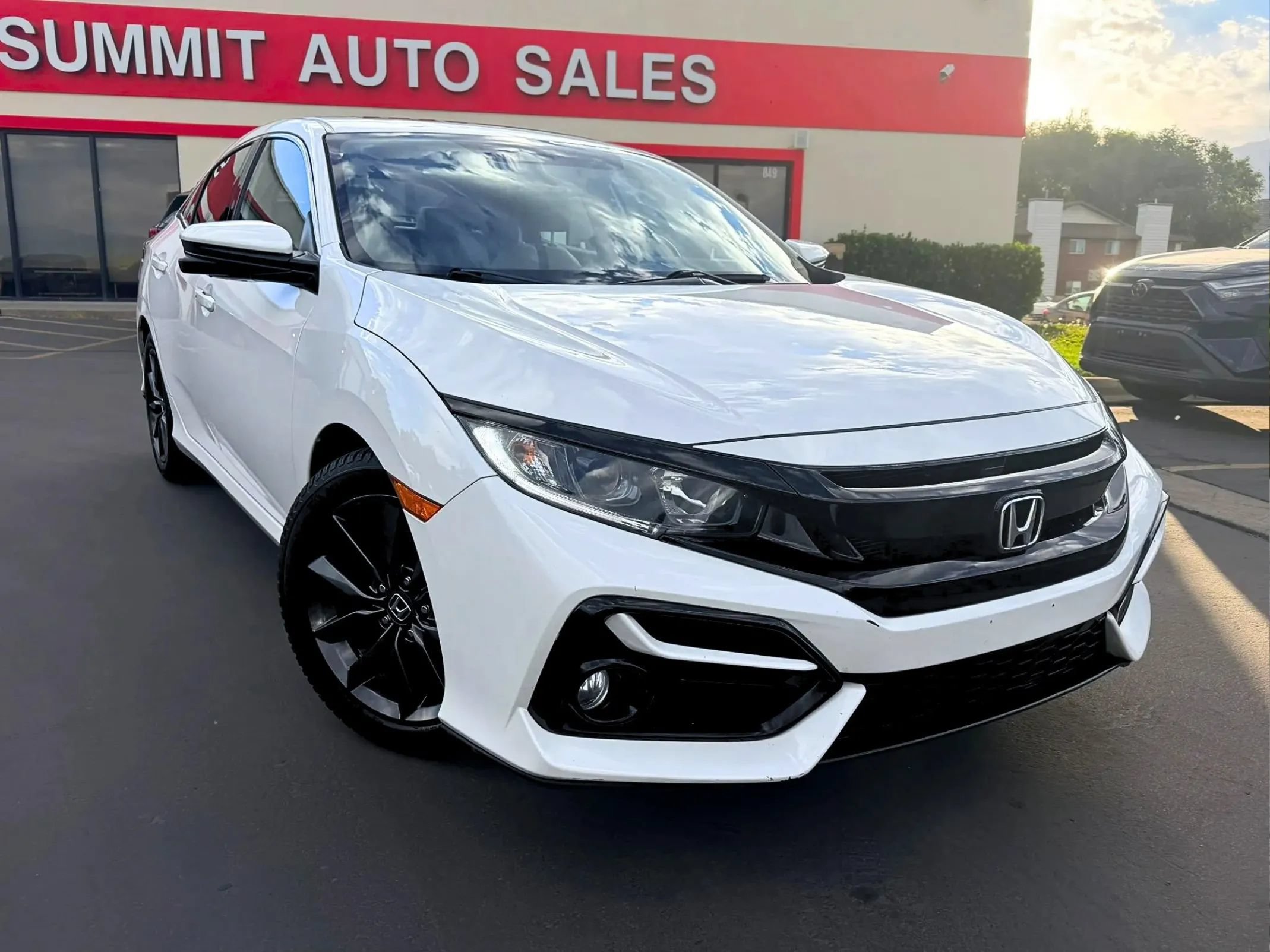 Used 2020 Honda Civic EX-L image 2