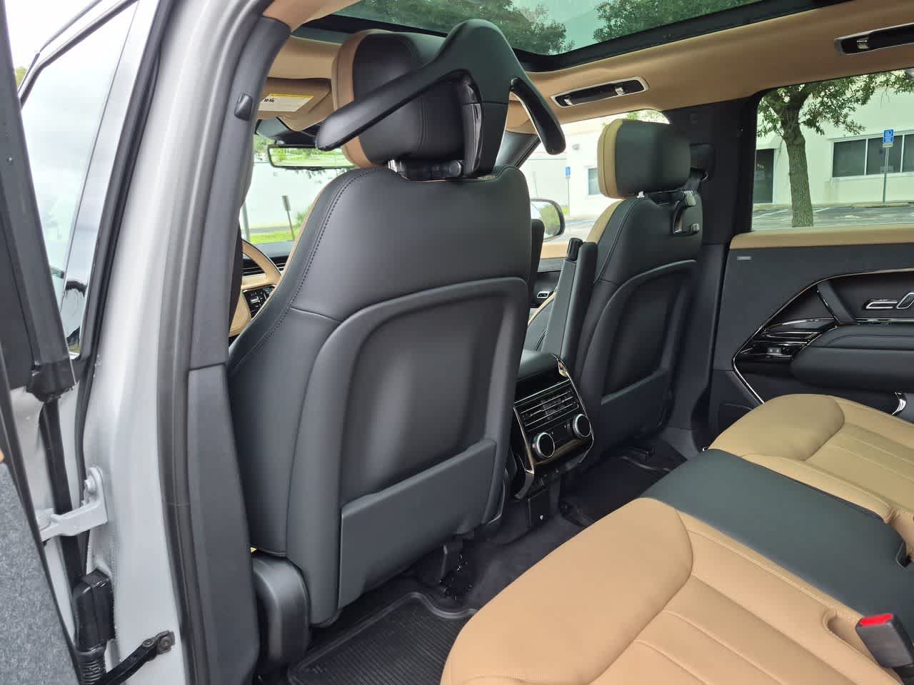 New 2027 Land Rover Range Rover Sport Dynamic SE AWD/4WD image 19
