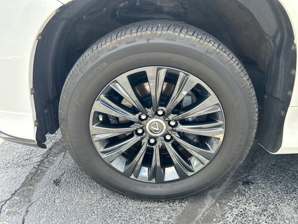 Used 2022 Lexus GX 460 Luxury w/ Sport Design Package AWD/4WD image 30
