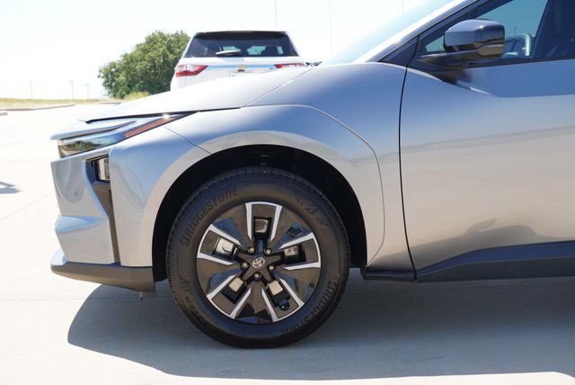 Used 2026 Toyota bZ FWD image 5