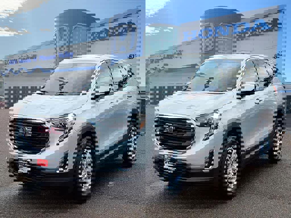Used 2018 GMC Terrain SLE image 1