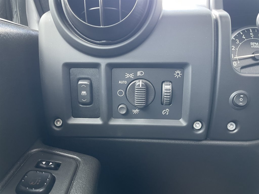 Used 2007 HUMMER H2 SUT AWD/4WD image 35