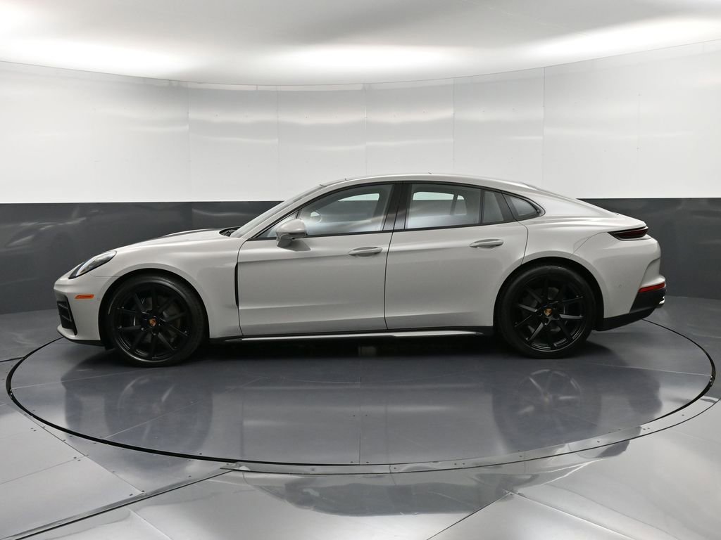 New 2026 Porsche Panamera 4 image 2