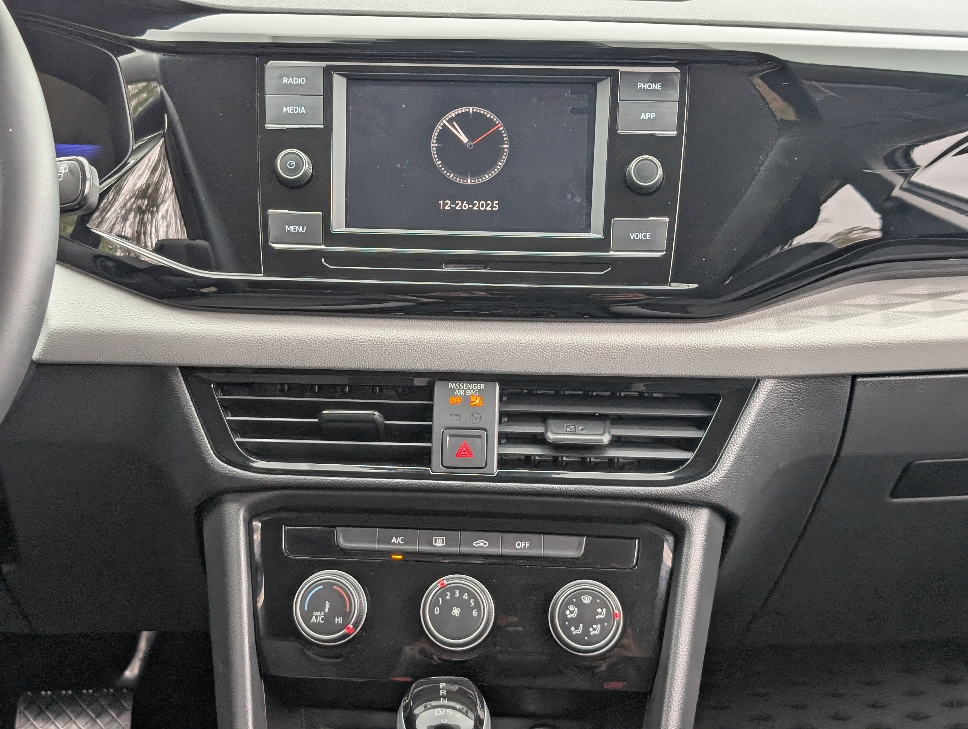 Used 2024 Volkswagen Taos S image 25