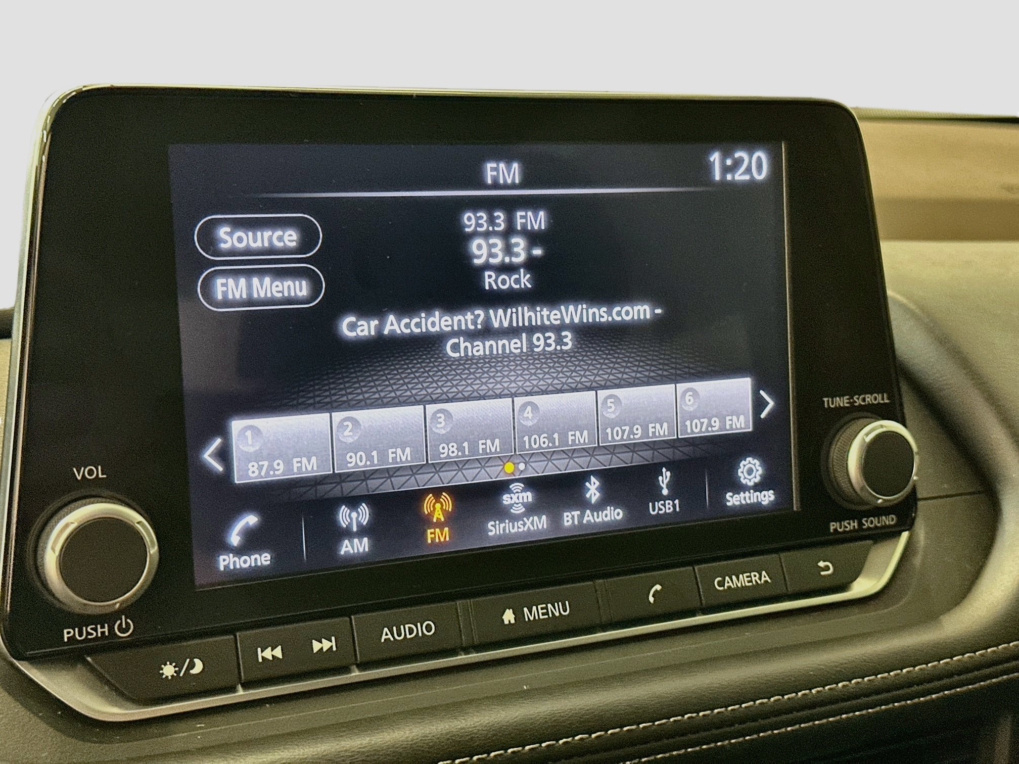 Used 2023 Nissan Rogue S AWD/4WD image 21