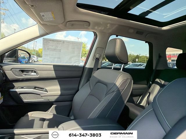 New 2026 Nissan Pathfinder SL w/ SL Premium Package AWD/4WD image 19