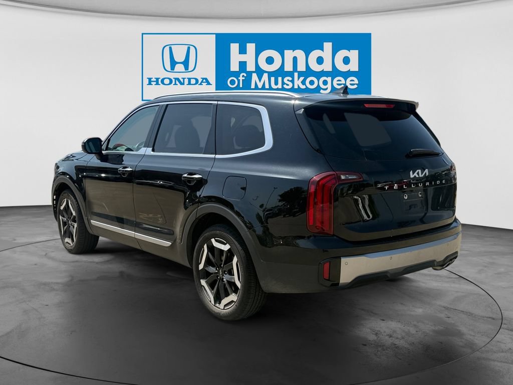 Used 2025 Kia Telluride S FWD image 7