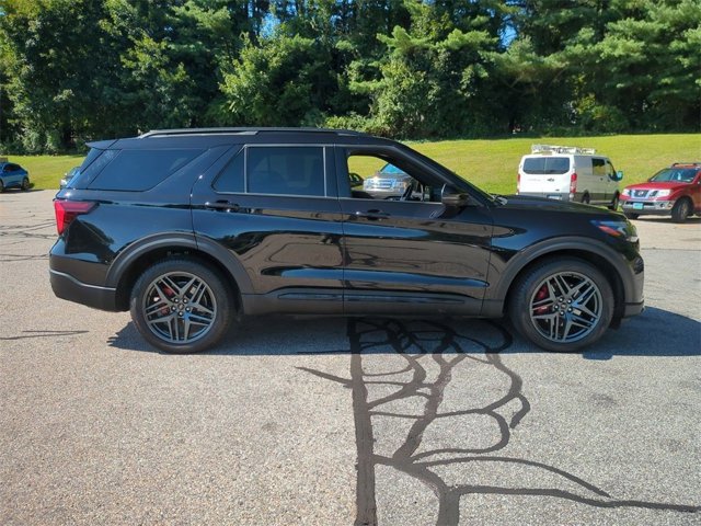 Certified 2025 Ford Explorer ST image 2