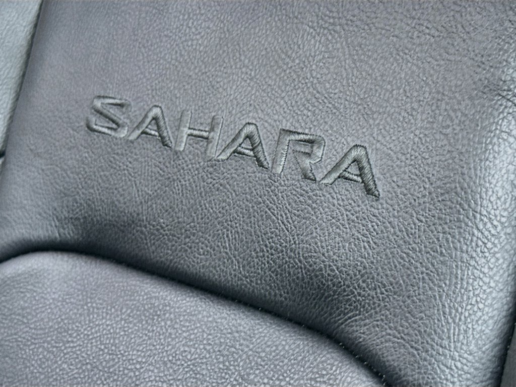 Used 2022 Jeep Wrangler Unlimited Sahara w/ Cold Weather Group AWD/4WD image 22