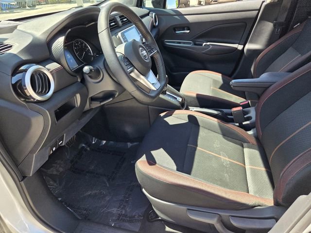 Used 2022 Nissan Versa SR image 10