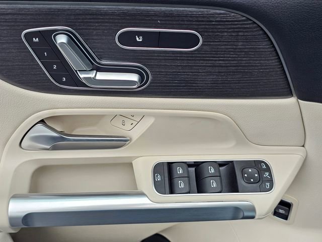 New 2026 Mercedes-Benz GLB 250 4MATIC image 22