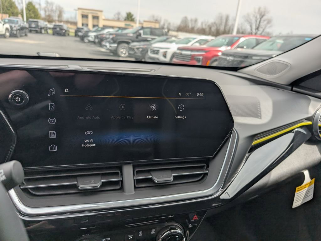 New 2026 Chevrolet Trax ACTIV w/ Sunroof Package FWD image 20