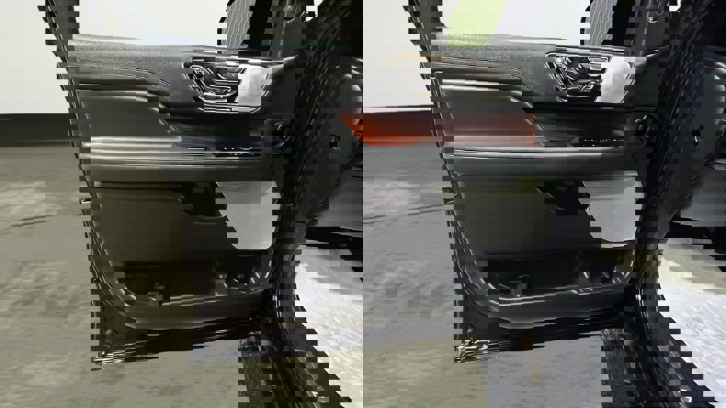 Used 2024 Lincoln Navigator Reserve image 17