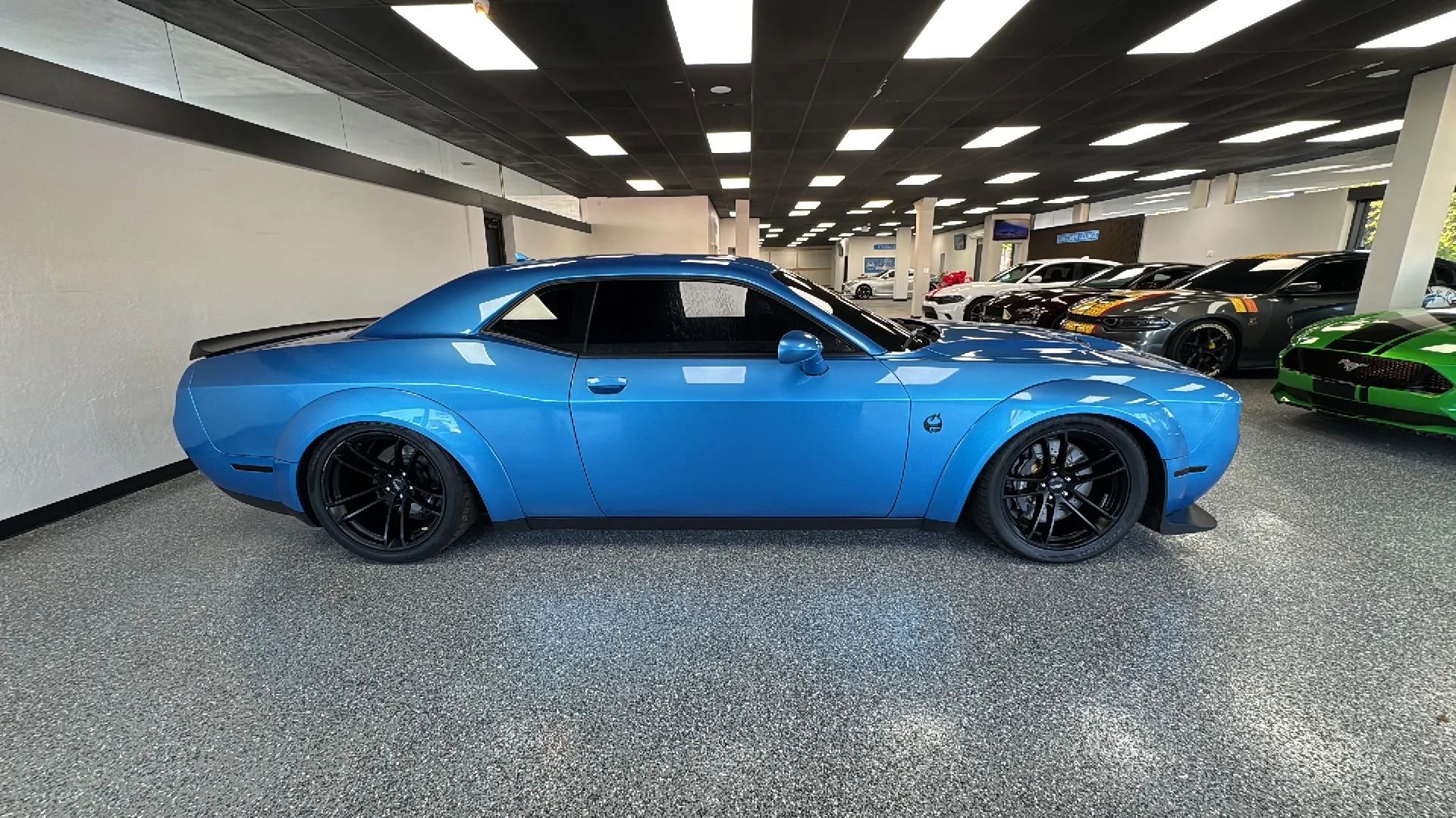 Used 2019 Dodge Challenger R/T Scat Pack w/ Widebody Package image 8