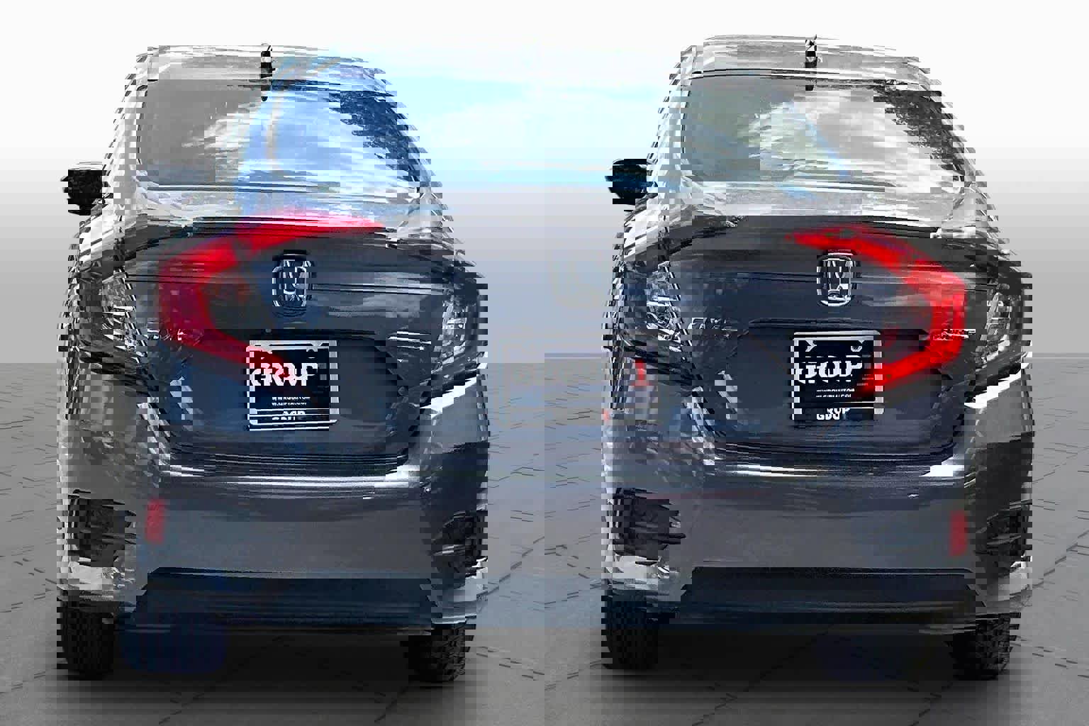 Used 2017 Honda Civic Touring image 5