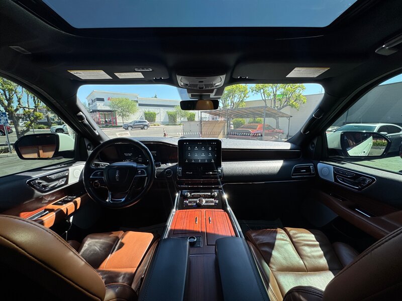 Used 2021 Lincoln Navigator L Reserve AWD/4WD image 37