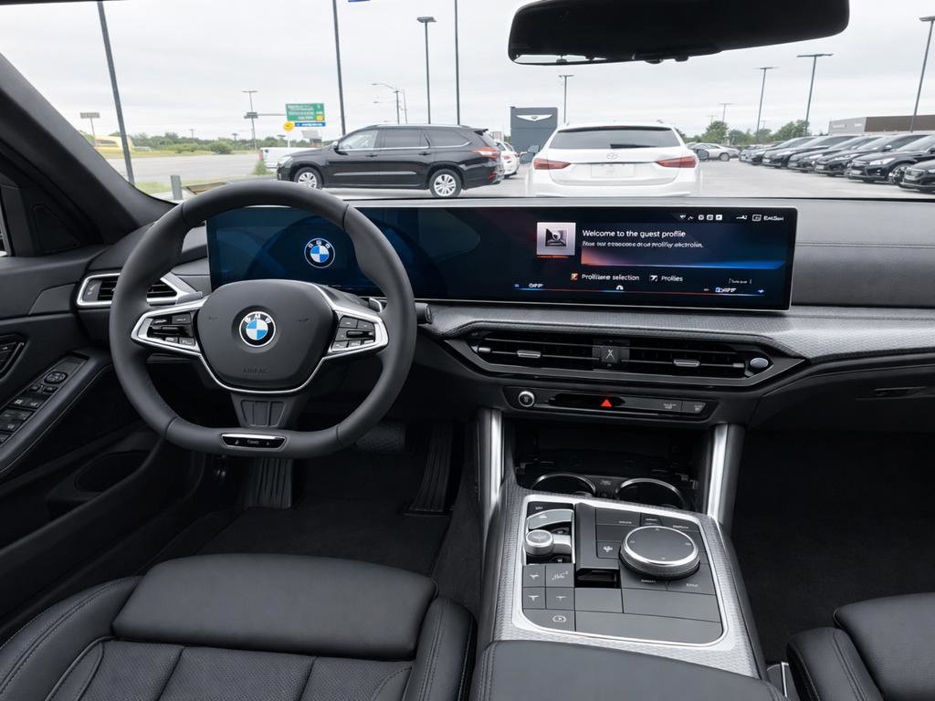 Used 2025 BMW 330i xDrive Sedan AWD/4WD image 9