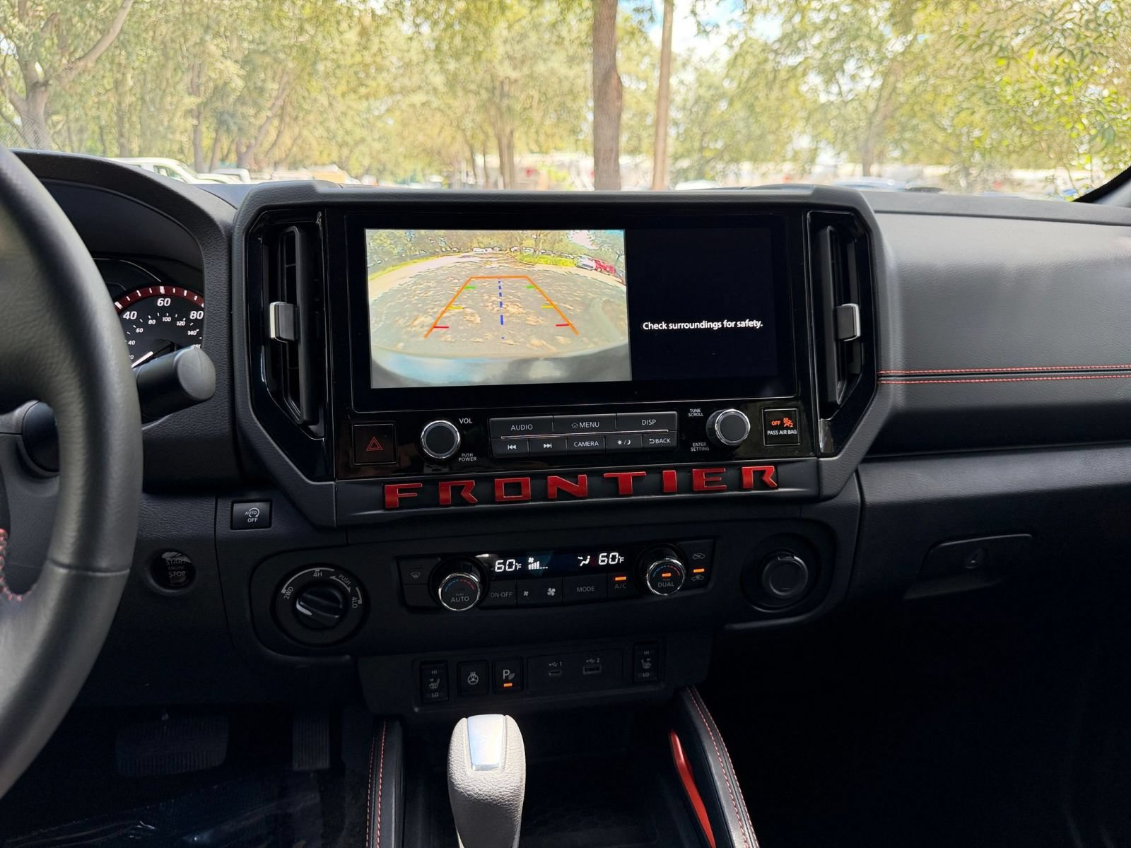 Used 2026 Nissan Frontier PRO-4X AWD/4WD image 16