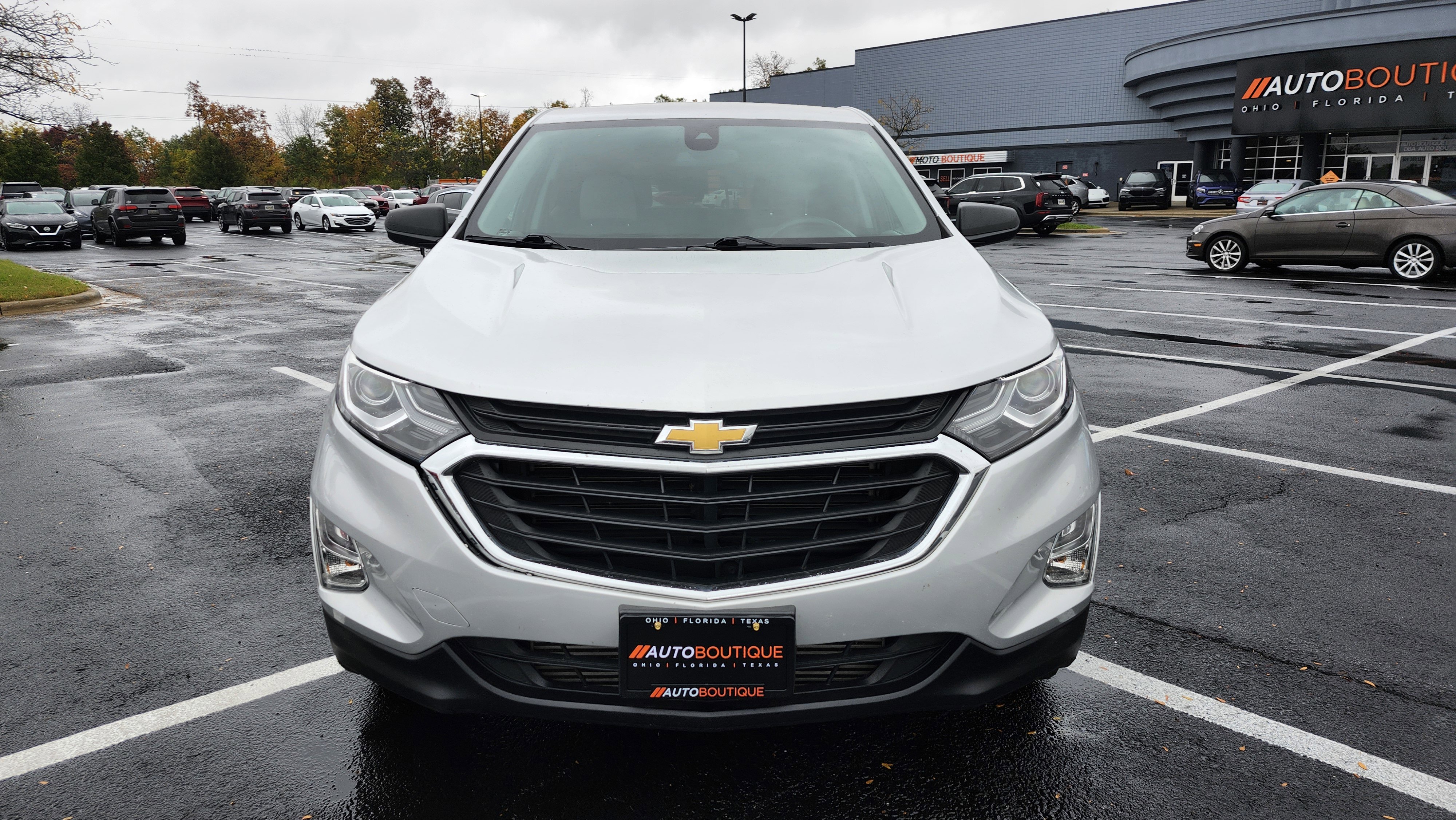 Used 2021 Chevrolet Equinox LS w/ LS Convenience Package image 3